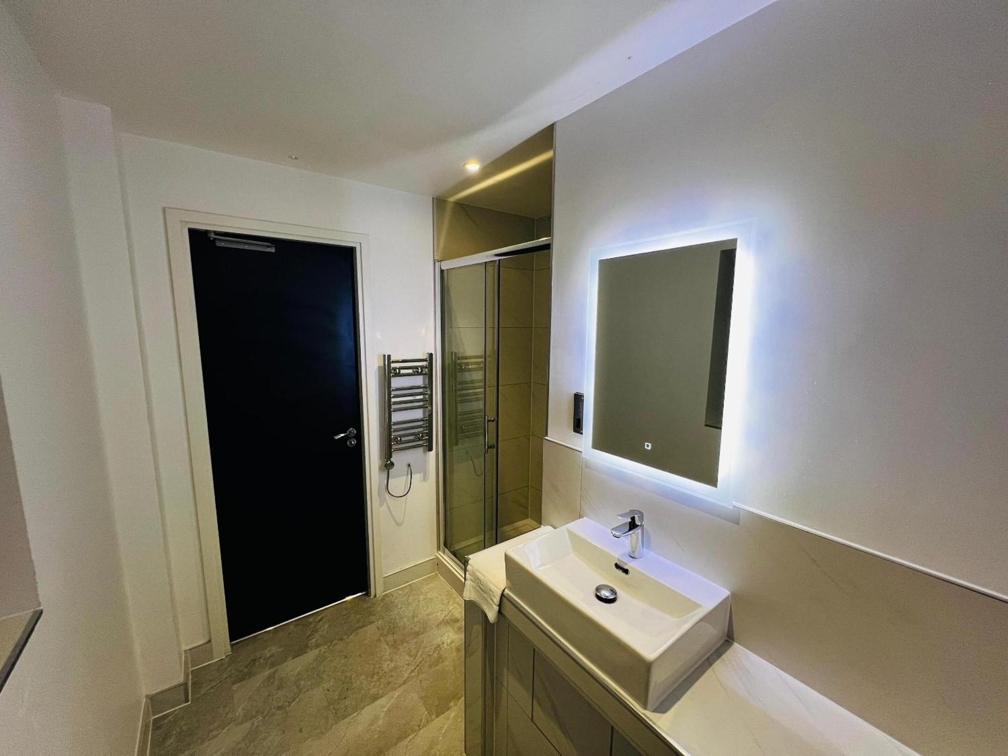 Ilford Grand Hotel Phòng bức ảnh